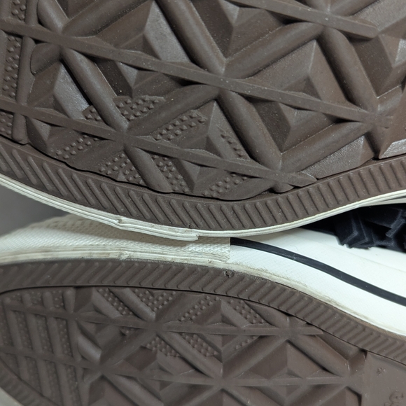 Converse High Top Chuck Taylor Fringe Black Suede Women Sz 8 - Picture 6 of 8